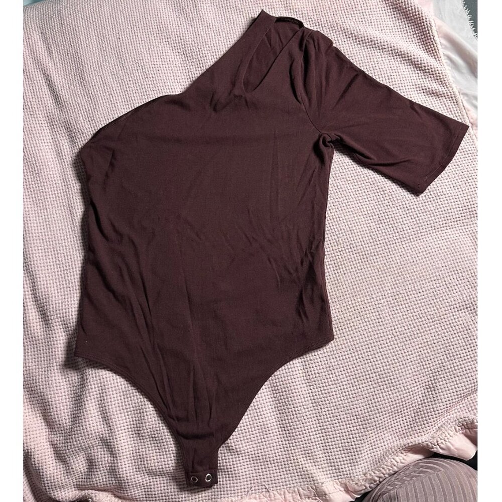 Express Body Contour One Shoulder Plum Bodysuit